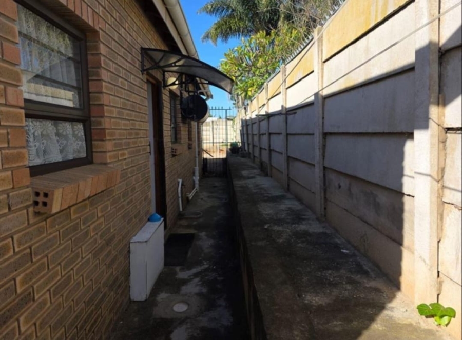3 Bedroom Property for Sale in Despatch Central Eastern Cape